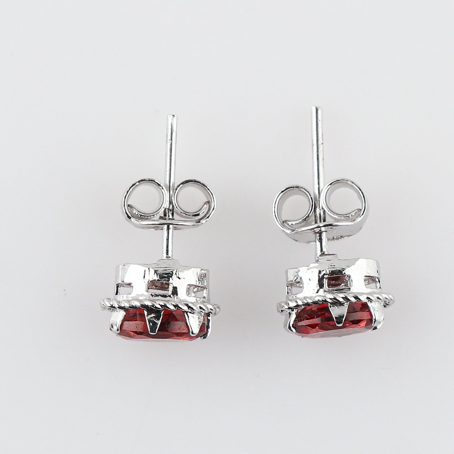 Natural Garnet Gemstone Oval Shape Stud Earring For Women, Chakra Energy Healing Gemstone, 925 Sterling Silver Earrings, Birthstone, Fine Jewelry Gifts for Her Mom Women Wife Men