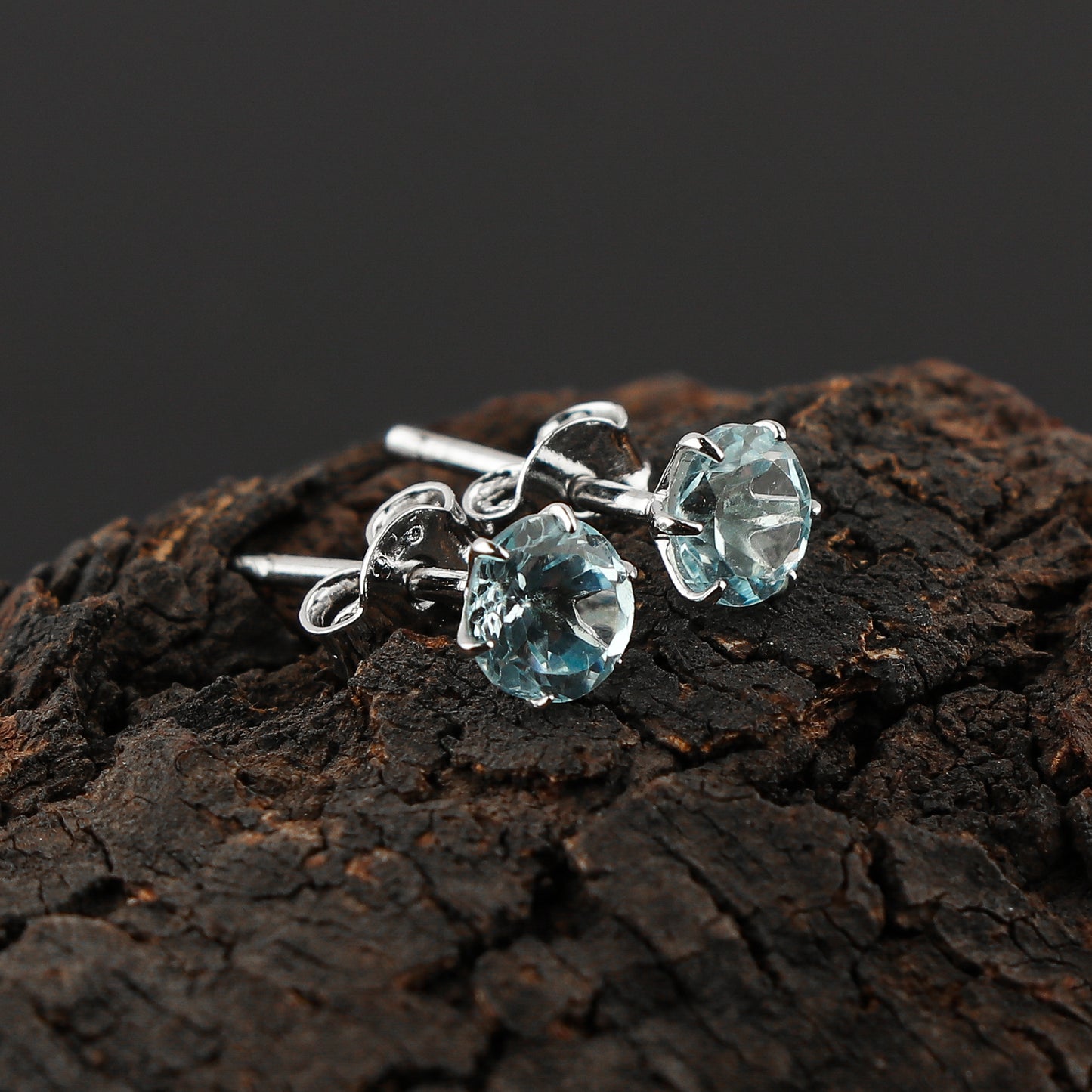 Natural Sky Blue Topaz Crystals Round Shape Stud Earring For Women, Chakra Energy Healing Gemstone, Real Crystal, Birthstone, Beautiful Women Simple Christmas Gift Jewelry