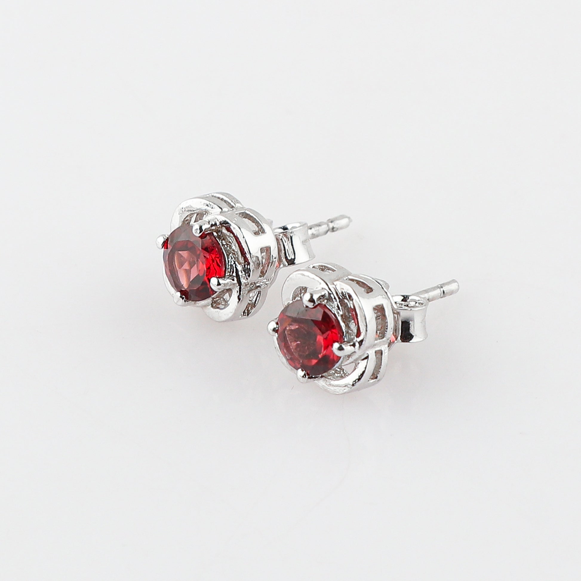 Dazzling Garnet Gemstone Stud Earrings in 925 Silver