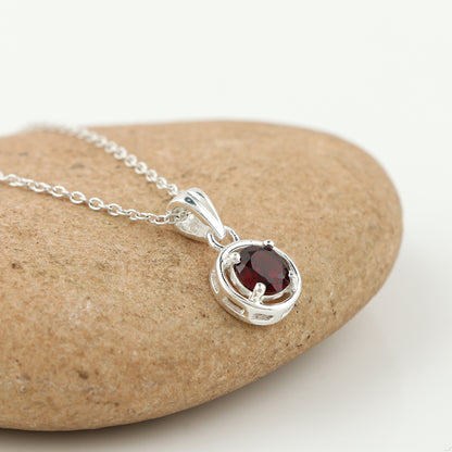 Real Garnet Crystal Pendant Necklace, Natural Gemstone, Birthstone Crystal, Healing Stone, Gift for Women Mom Her, Statement Jewellery, 925 Sterling Silver 18 inch