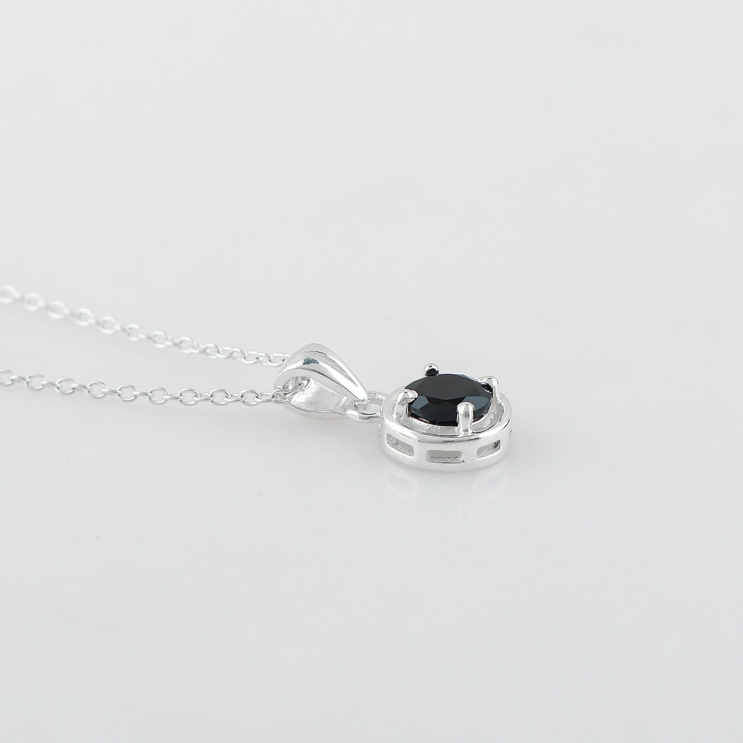 Real Black Spinel Crystal Pendant Necklace, Natural Gemstone, Birthstone Crystal, Healing Stone, Gift for Women Mom Her, Statement Jewellery, 925 Sterling Silver 18 inch