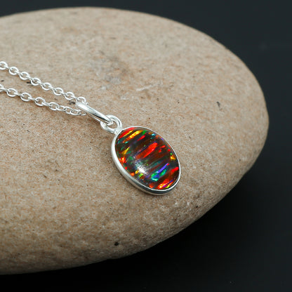 Limited edition 925 silver crafted Pendant with 1.3 Ct Ethiopian Opal 