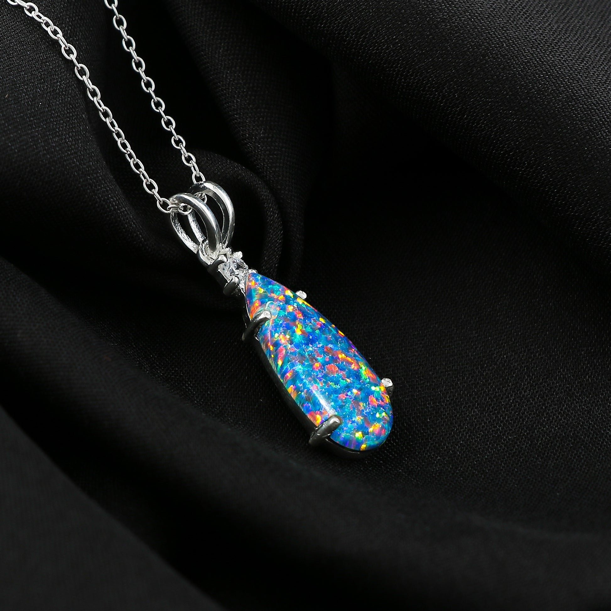 Beautiful Jewelry for Gifting with 2.5 Ct Blue Dot Ethiopian Opal