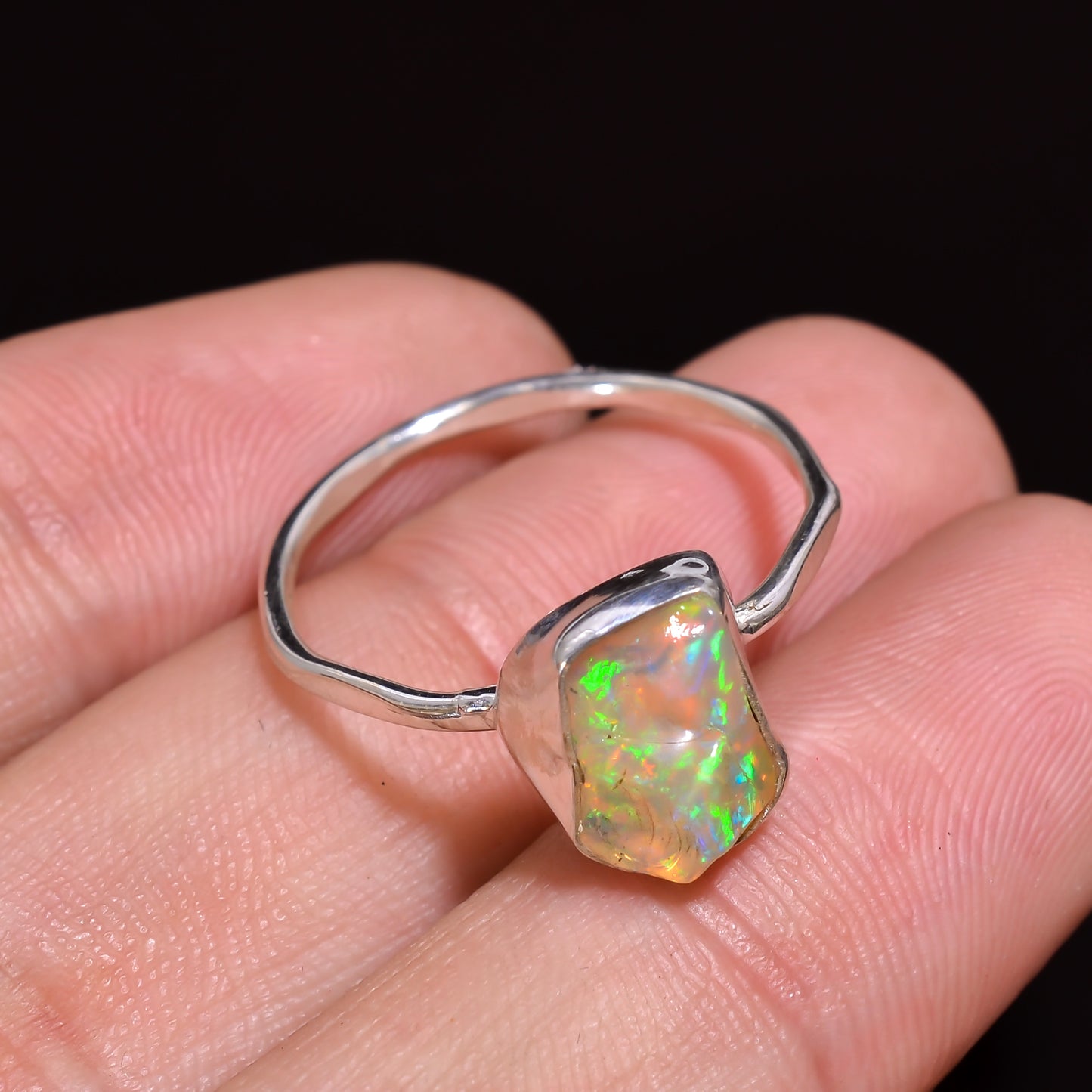 Beautiful 925 Sterling Silver Crafted Opal ring for Women - White Raw Ethiopian Opal 10x8 mm 