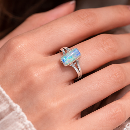 Natural Ethiopian Opal Ring in 925 Sterling Silver – Rectangular Cut