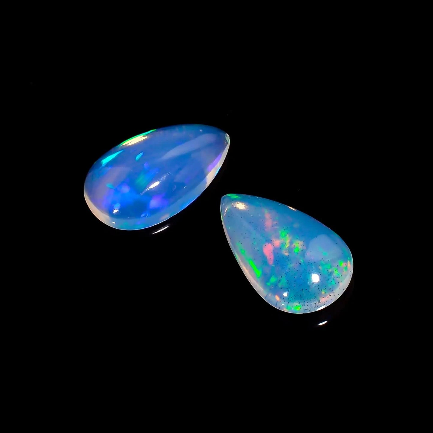 2.5 carat Loose Ethiopian Opal Gemstone for custom jewelry 
