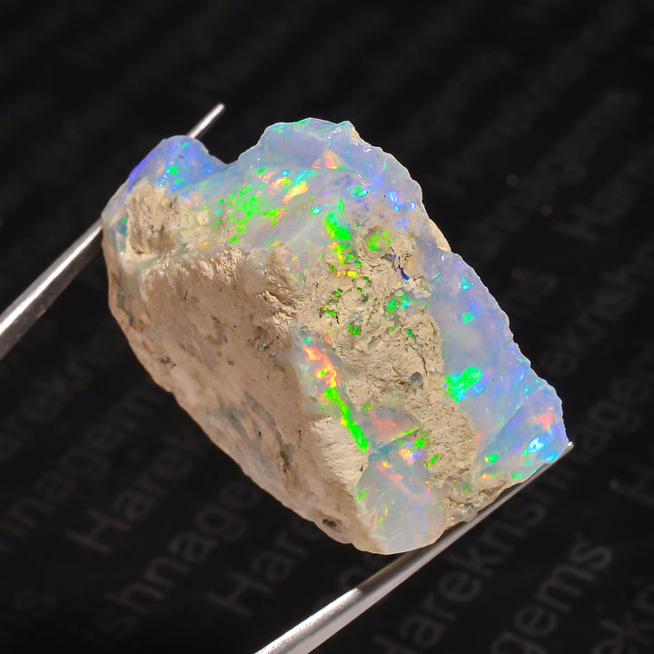 98CT Rough White Ethiopian Opal