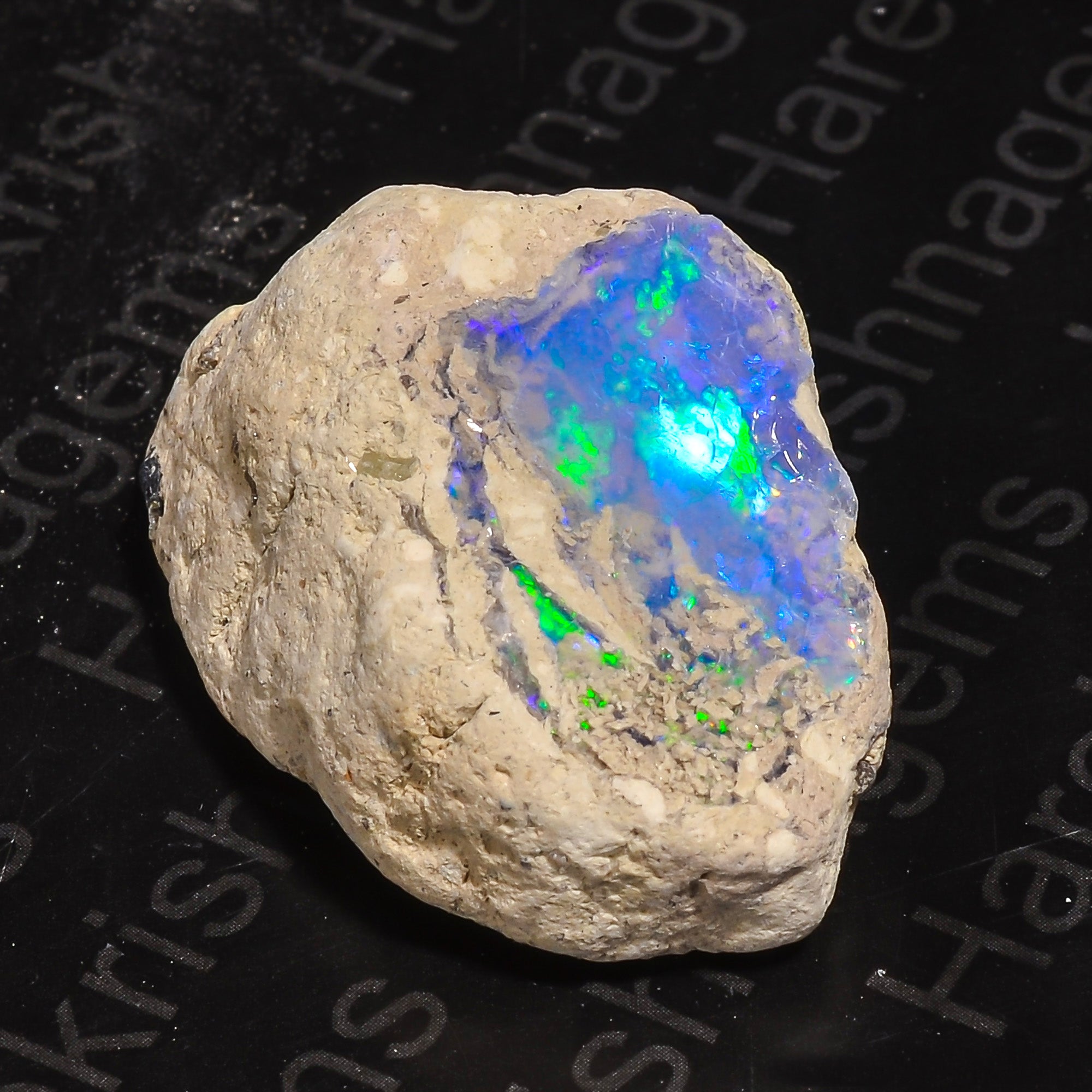 40.5CT Rough White Ethiopian Opal