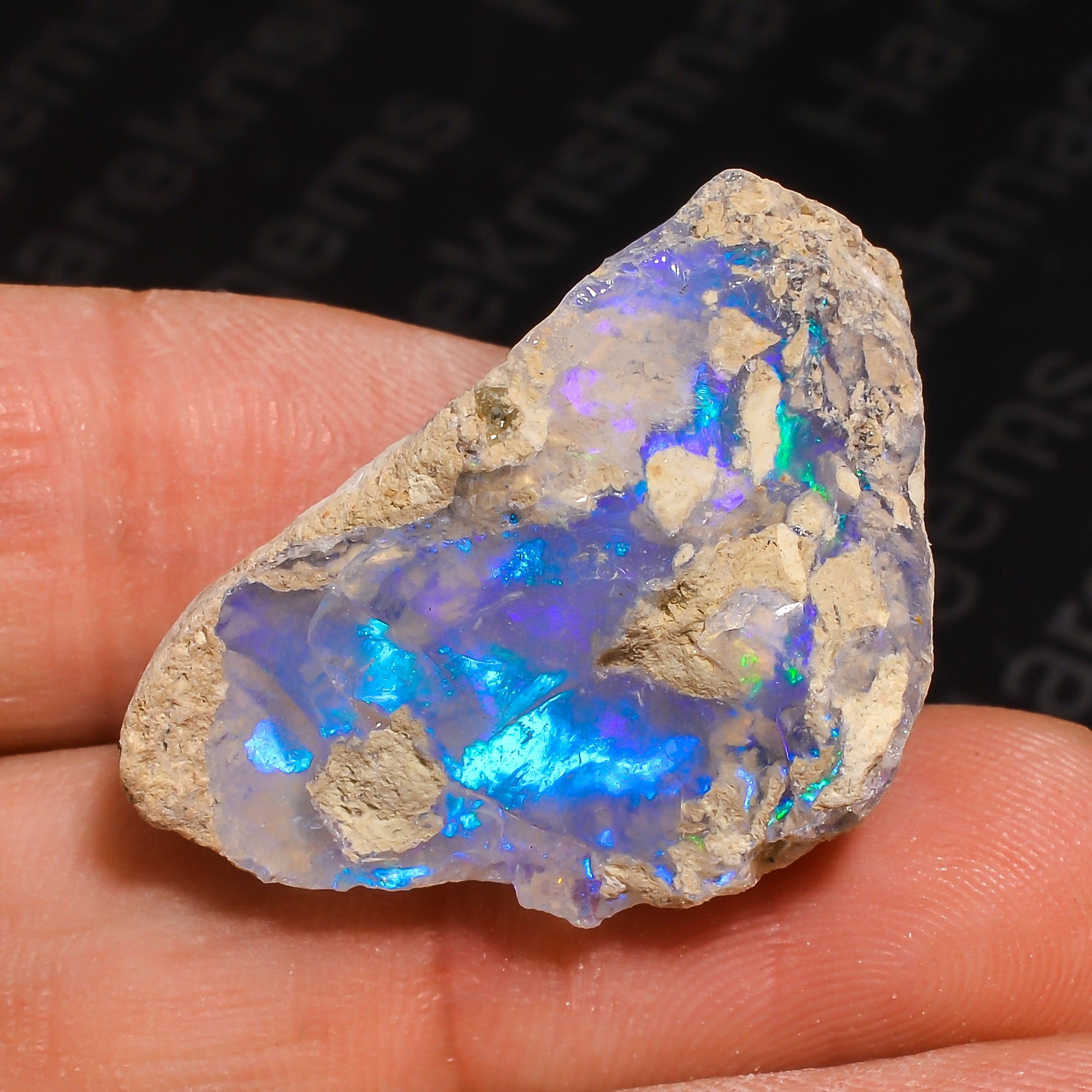 25CT Rough White Ethiopian Opal