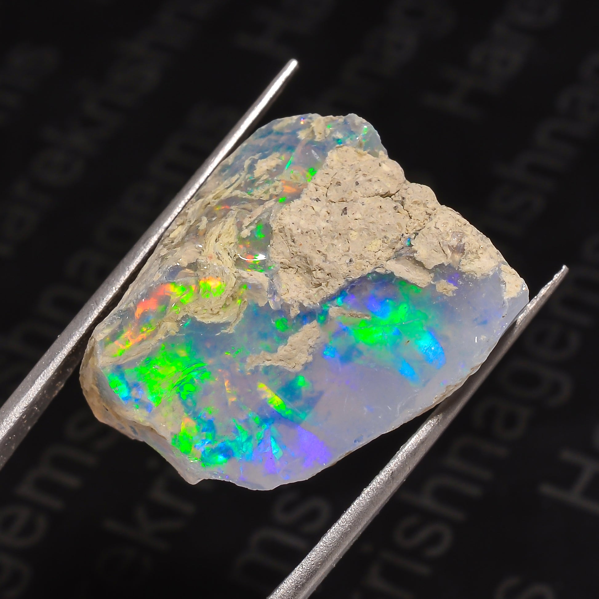 Natural 20 Ct Ethiopian Opal (21x19x13 mm) Gemstone