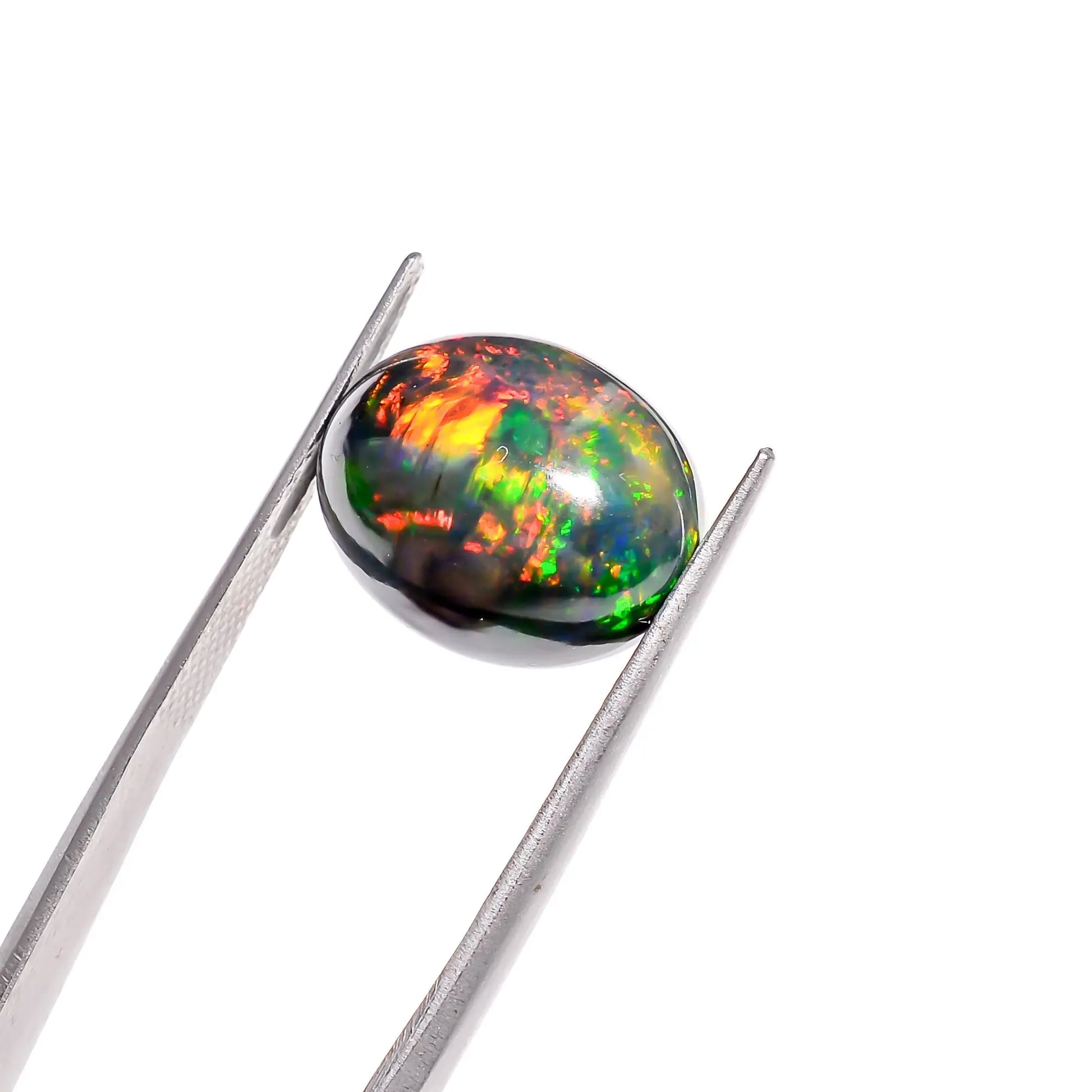 Ethiopian black opal reflecting fiery tones – premium 6.50 Ct gem 
