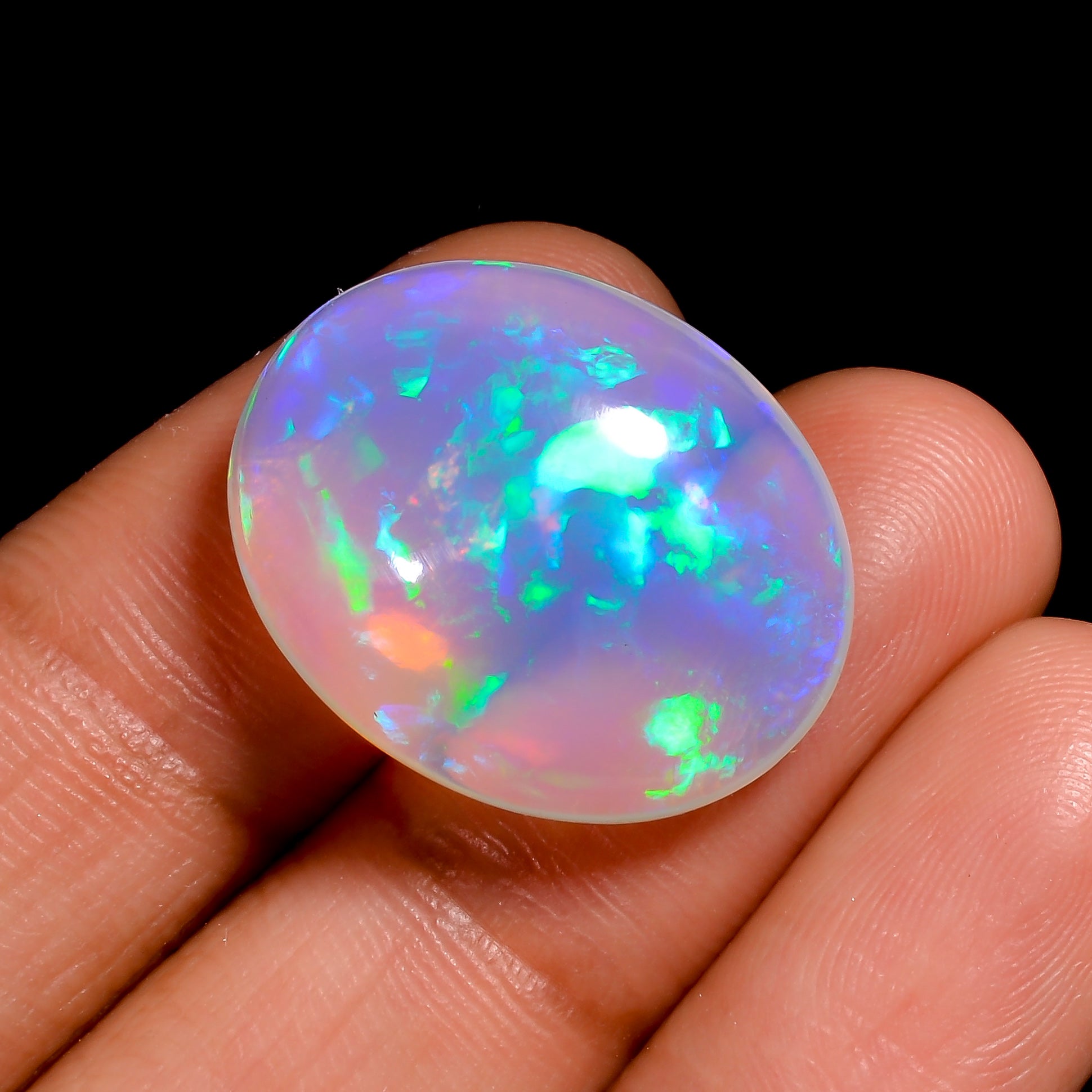 Flashy Rainbow White Ethiopian opal gemstone for a perfect jewelry gift 
