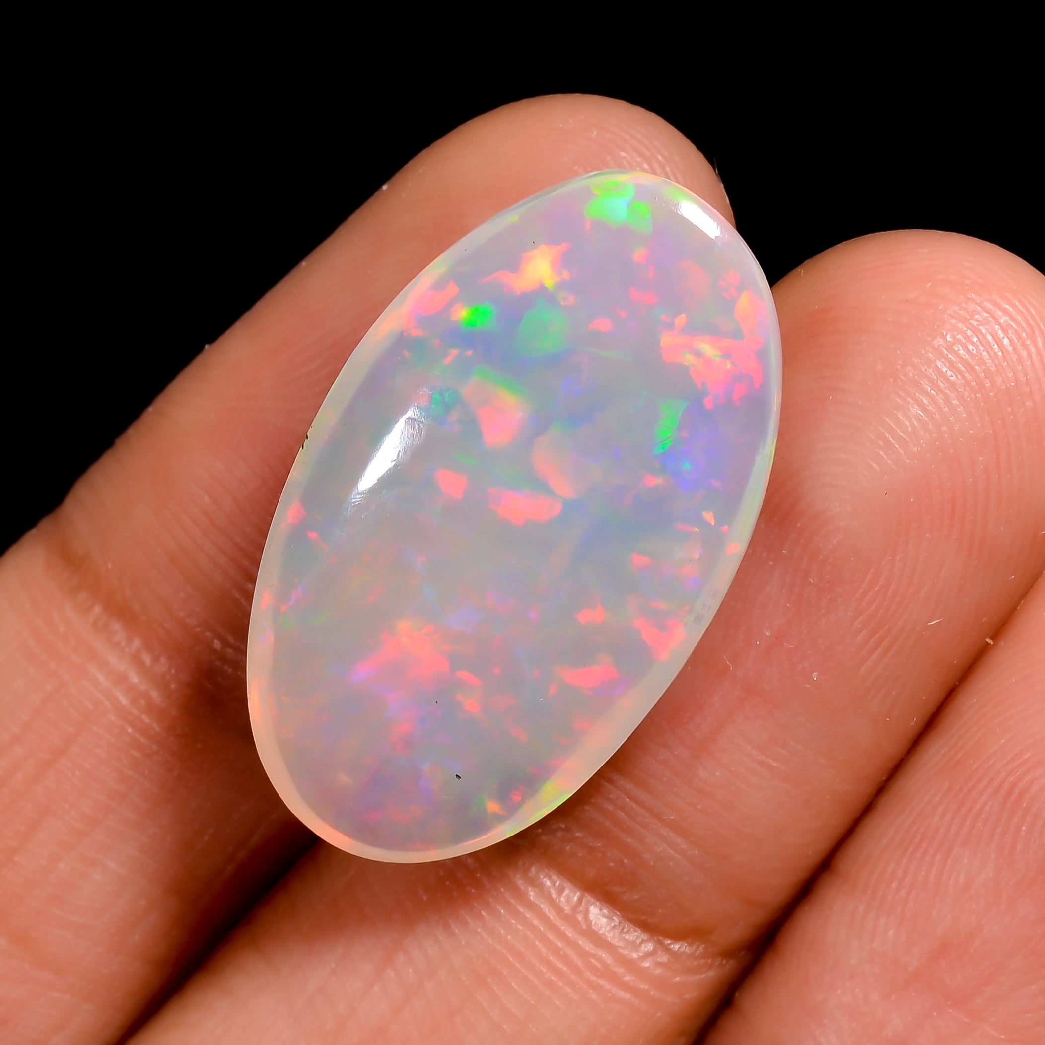 10Ct White Ethiopian Opal Cabochon – Oval, 24X14X5 MM