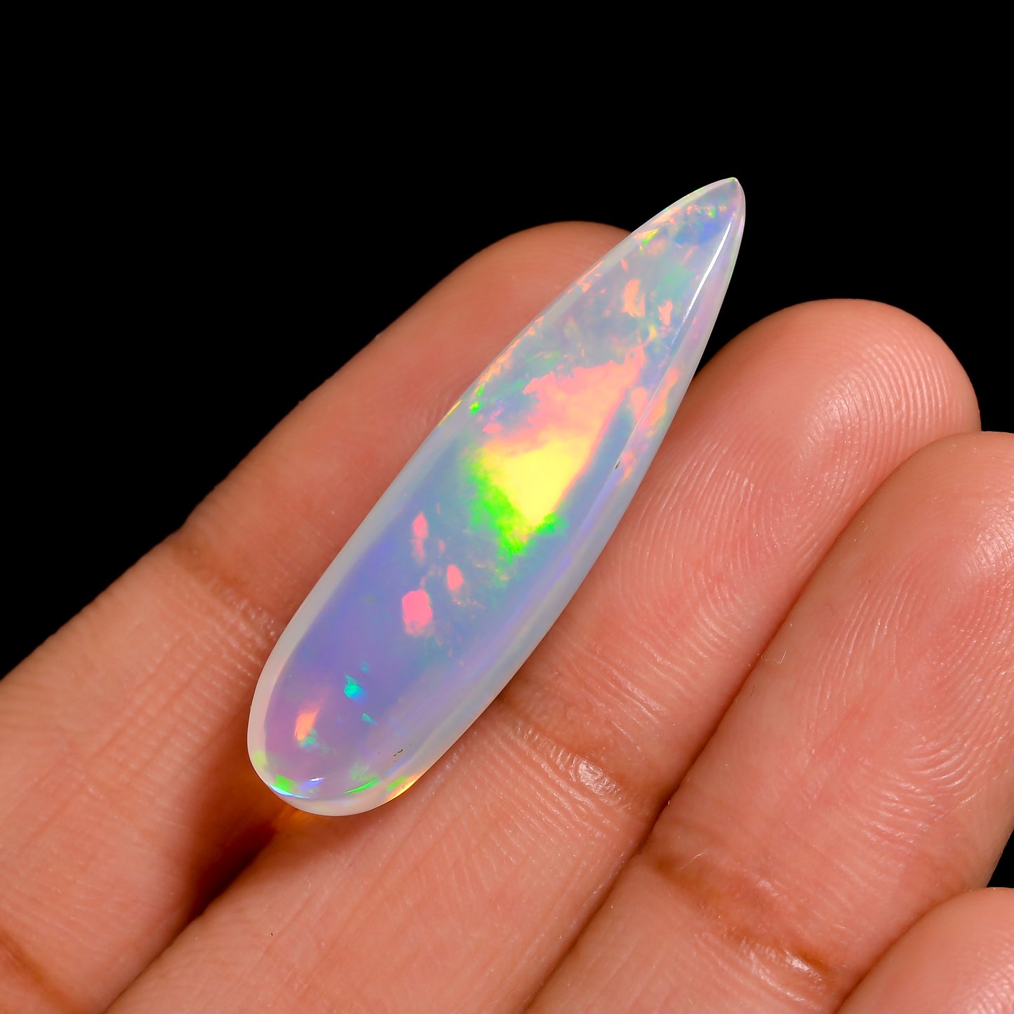 Genuine 10 Ct White Ethiopian Opal with rainbow fire, Cabochon cut 
