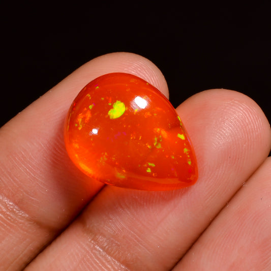 High-quality pear cut orange Ethiopian Opal gemstone, 7 carats, 17x13x6 mm

